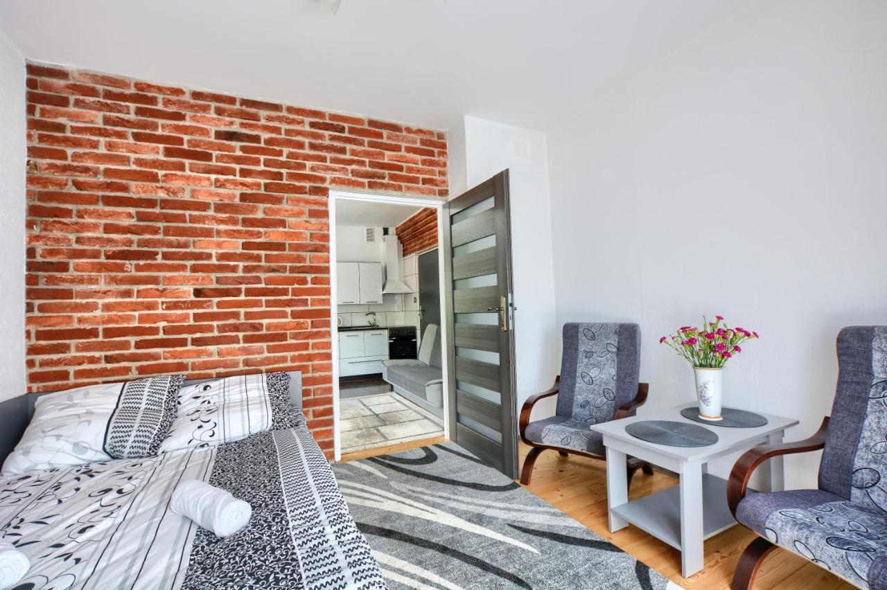 Ceglany Apartament Ustrzyki Dolne Exterior foto